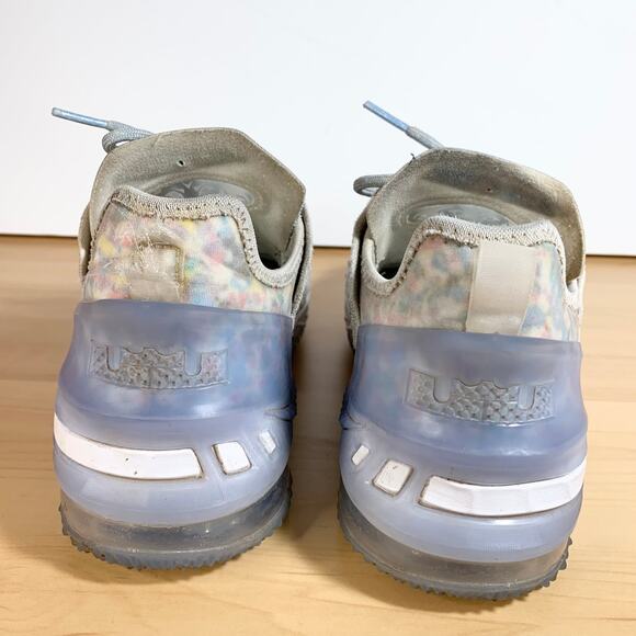 Nike LeBron 18 Play for the Future Size 4Y / 36EU / 5.5Women US - Picture 9 of 15